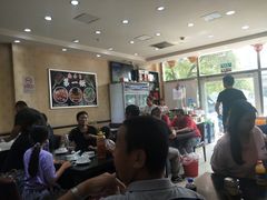 大堂-小柒家第一锹东北菜(城关店)