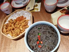 -渝蛙馆(九霄梦天地店)