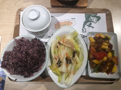 -老乡鸡(上海白玉兰广场店)