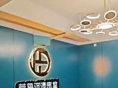 -荒岛实景沉浸密室(江汉路1店)