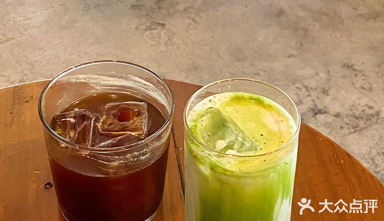 是工业风的咖啡店吗？