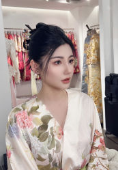 -艾米丽婚纱礼服