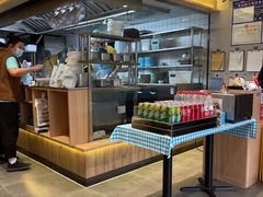 -灵芝妹子海鲜米线(劳动公园店)