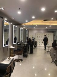 点击看大图 -八佰伴8008星级形象店