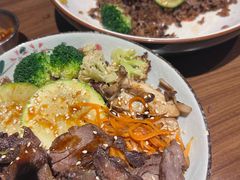 -POKEE VIA&Brunch·维娅(重庆来福士店)
