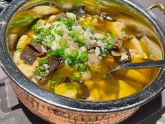 石锅豆花肥牛-柴门头啖汤·经典川菜·慢火汤品(锦城万达店)