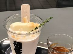 椰奶杏子奶冰-麻雀咖啡SPARROW COFFEE(十全街店)