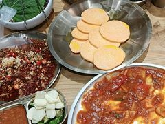 -青瓦餐厅·生鱼片·韩园烤肉(西塔店)