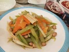 -鑫巴蜀小镇 · 水煮鱼专研店(玉桥店)