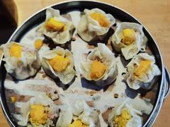 蛋黄鲜肉烧麦-真真鲜馄饨店(启蒙路店)