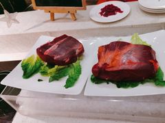 -元一希尔顿酒店·鲜切牛肉火锅禅自助餐厅