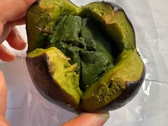 抹茶奶酥碱水球-B.U.Bread&Coffee(巧刻广场店)