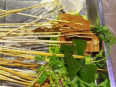 -钢管厂五区小郡肝串串香(蜀都万达店)