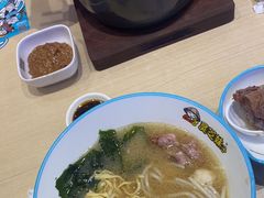 -灵芝妹子海鲜米线(凯德和平广场店)