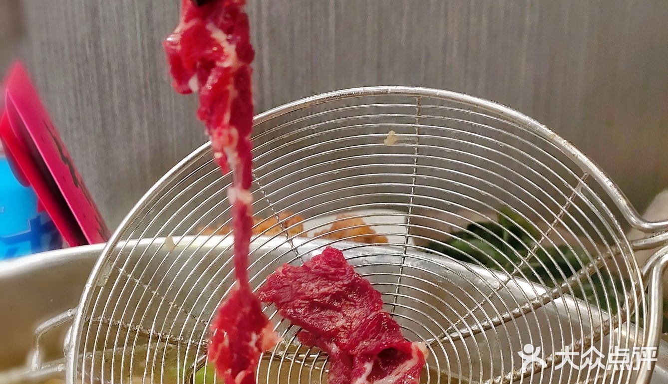  冬日怎么能少的了养生哒牛肉火锅呢