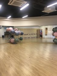 -静待花开瑜伽尊巴会馆