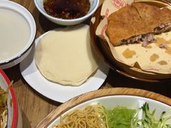 -怪噜范·老贵阳街头名小吃(鸿通城店)