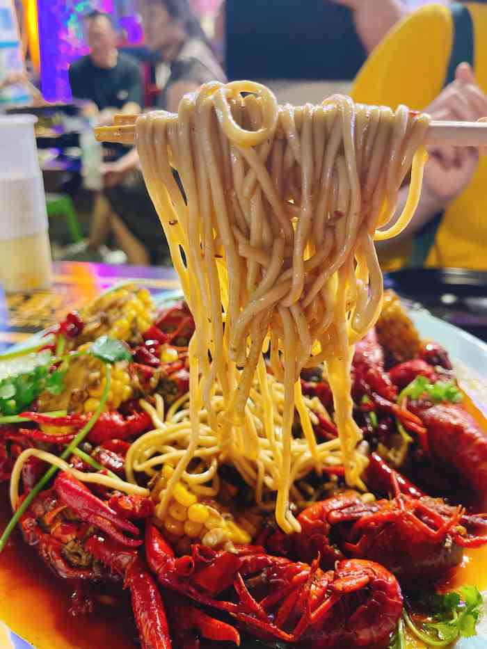 位置在太古里晶融汇方向一直往下走,不好描述,按照地图走没错.