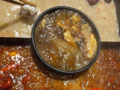 -老牌坊云南鱼豆花火锅(爱建店)