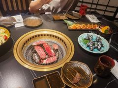 -山川小町·极番烧肉(新地假日广场店)