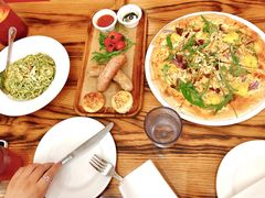 -城市大道红炉披萨烘焙坊