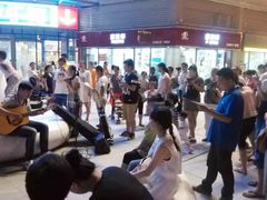 -八度音乐吉他教室(汉广店)
