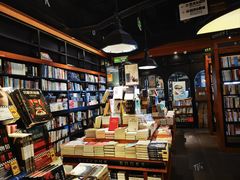 -西西弗书店&矢量咖啡(凯德晶萃广场店)