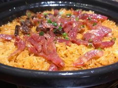 正宗广东腊肉煲仔饭-馬蘭花開(车站大道店)