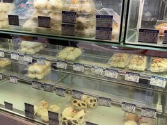 -白玉兰食品甜凤店(合生汇店)