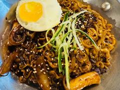 炸酱拉面-富乐满韩国正宗炸鸡韩国料理(虹泉路店)