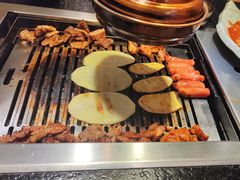 -臻牛烤肉