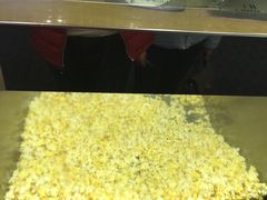 -SFC上影影城(新世界店)