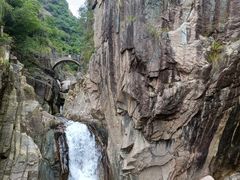 -鄣山大峡谷