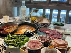 -旧街市鲜货老火锅(大光路店)