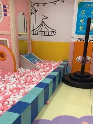 -孩子王童乐园(贵阳观山湖万达店)