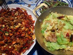 -川流不息·地道川菜·小龙虾(新松江路店)