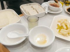 -鲁员外地锅鸡地锅鱼(古墩路店)
