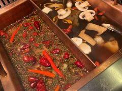 -老牌坊云南鱼豆花火锅(嵩山店)