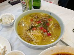 酸汤肥牛金针菇-香融府·烤鸭·家常菜(马家堡路店)