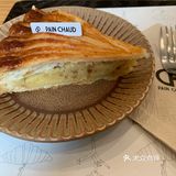配个小西点下午茶足以。一年一季的国王饼