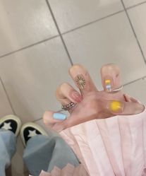 -屿晴·科技美肤SPA美甲美睫