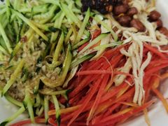 -牛一嘴·兰州牛肉面·大盘鸡(财富中心店)