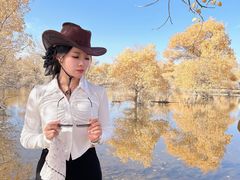 -金塔沙漠胡杨林景区