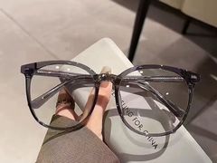 -爱视眸Eyeblling眼镜·依视路·蔡司镜片折扣店(百联南方商城购物中心)