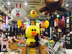 -LINE FRIENDS Garosu-gil Flagship Store