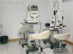 -何氏眼科视光中心·眼镜·配镜(汇泉东路店)