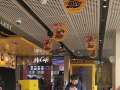 -麦当劳(中二横路店)