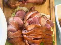 脆皮德国咸猪手-江南村酒家