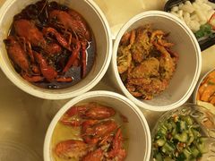 麻辣拼油焖小龙虾-龙巢盱眙龙虾·牛蛙·烧烤宵夜(八卦岭店)