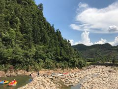 -龙井峡漂流